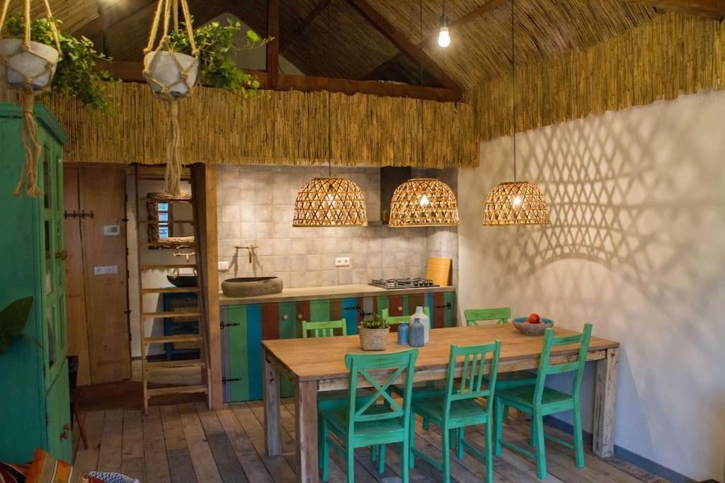וולסן-זאוד Balistyle Guesthouse Incl Hottub Near Amsterdam And Haarlem מראה חיצוני תמונה
