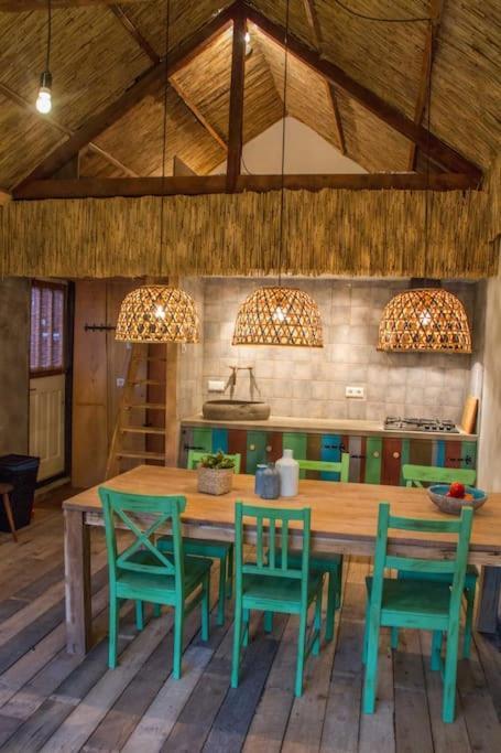 וולסן-זאוד Balistyle Guesthouse Incl Hottub Near Amsterdam And Haarlem מראה חיצוני תמונה