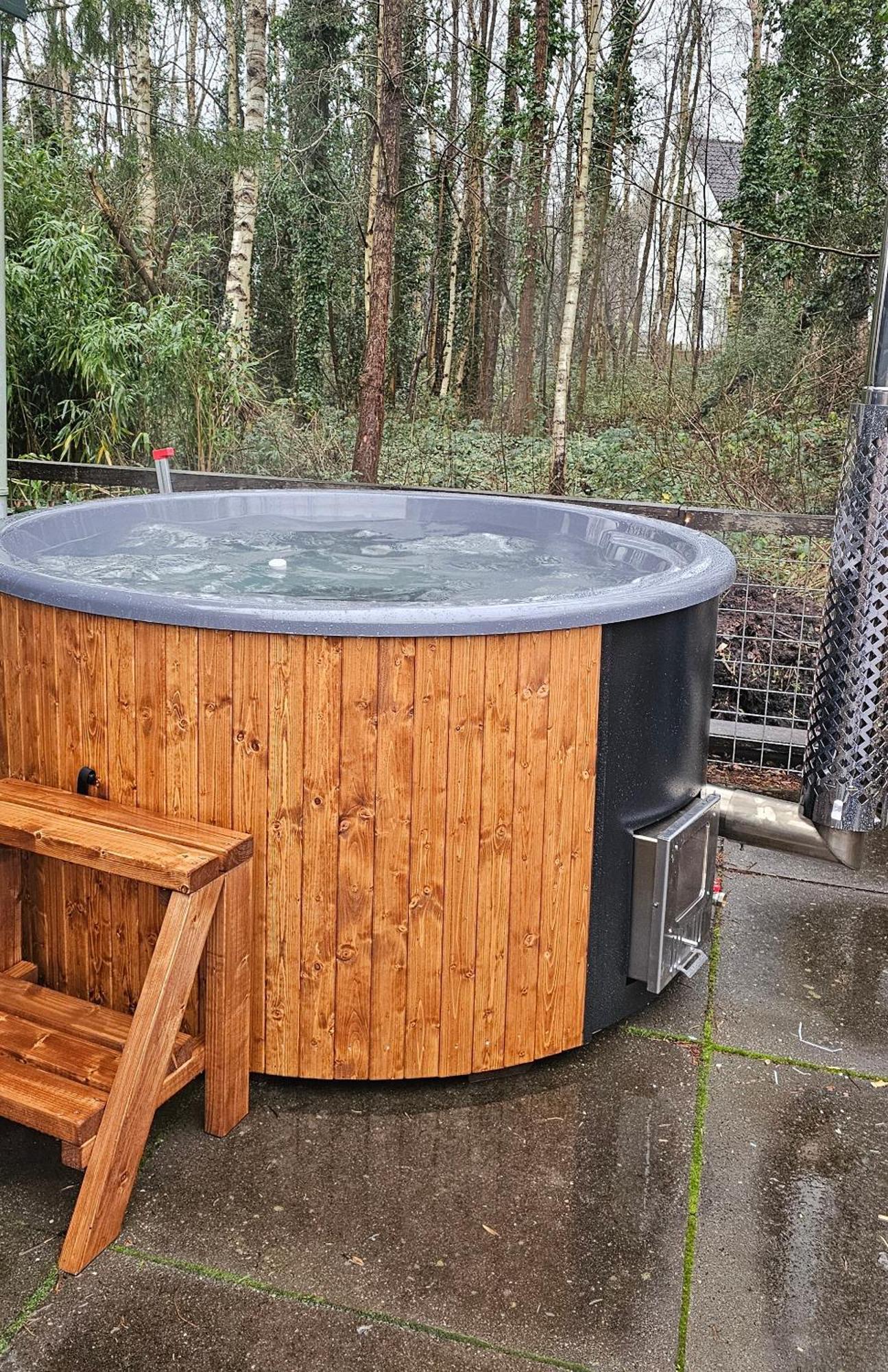 וולסן-זאוד Balistyle Guesthouse Incl Hottub Near Amsterdam And Haarlem מראה חיצוני תמונה